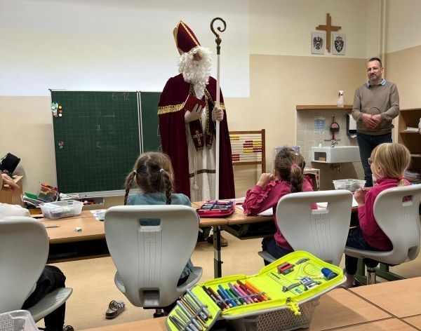 VS Frohnleiten - 20241209-Nikolaus2.jpg